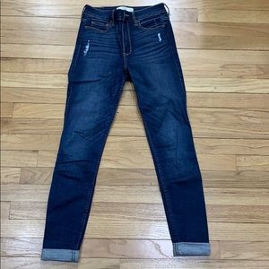 Abercrombie & Fitch Super Skinny Jeans